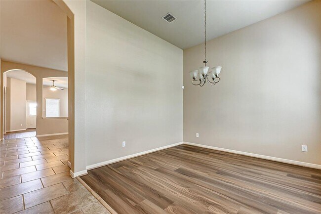 Building Photo - 3310 Daniel Falls Ln