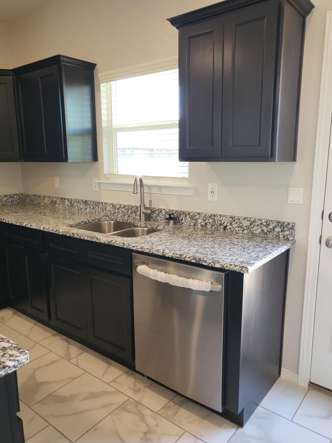 Building Photo - 15137 Ambition Ave