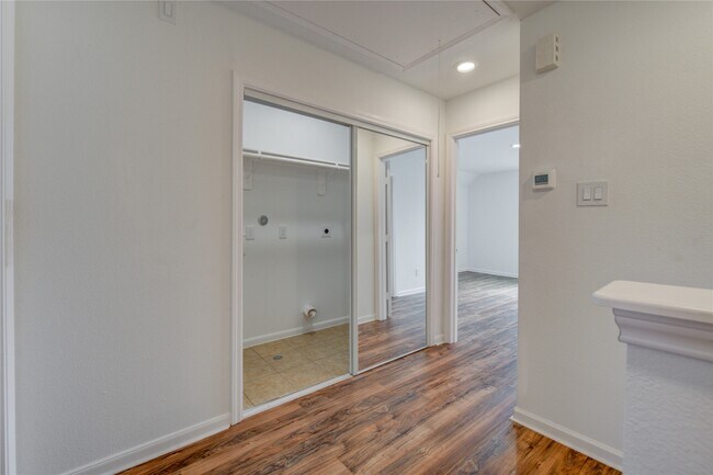 Building Photo - 12726 Plummersville St