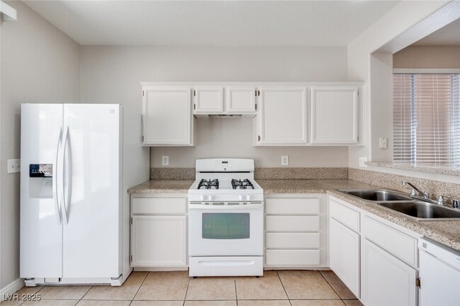 Building Photo - 11020 Napa Ridge Dr