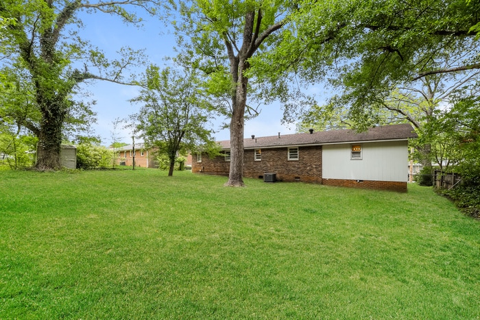 Building Photo - 490 Barnwell Rd