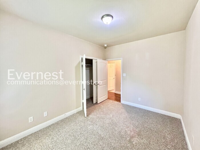 Building Photo - 3502 Edgewood St