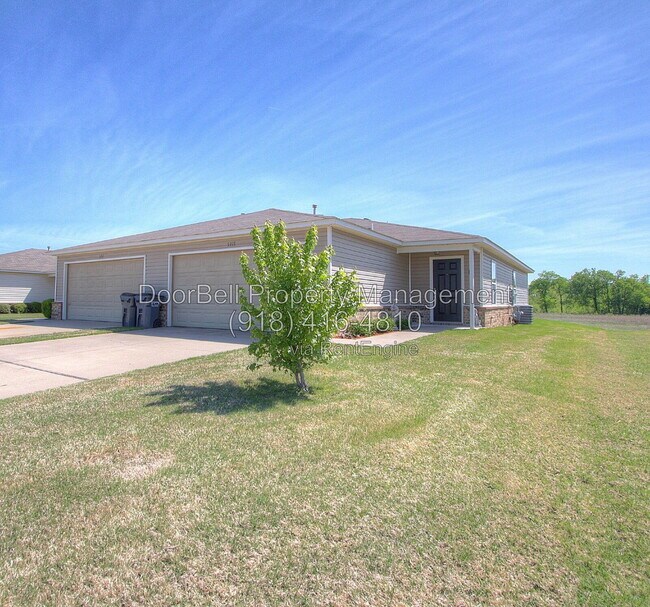 Building Photo - 5807 N 34th St