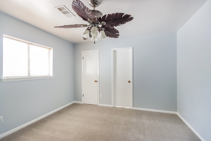 Building Photo - 810 Townley St