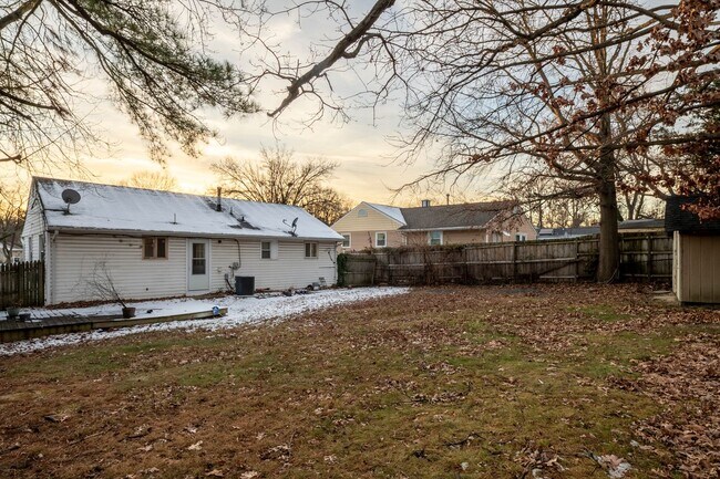 Building Photo - Laurel, MD