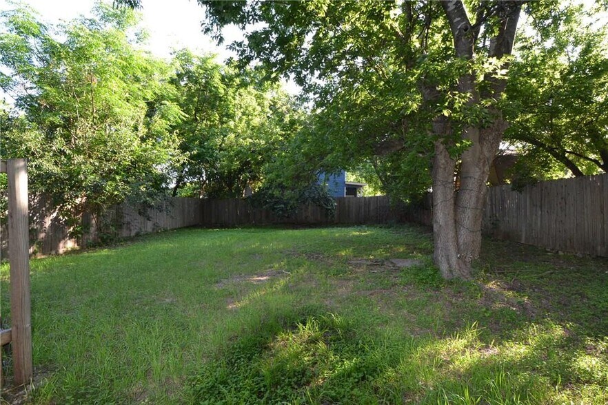 Building Photo - 505 Delmar Ave