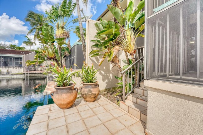 Building Photo - 8352 Dundee Terrace