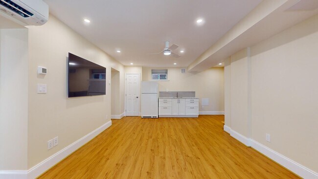Building Photo - 4107 Aspen St