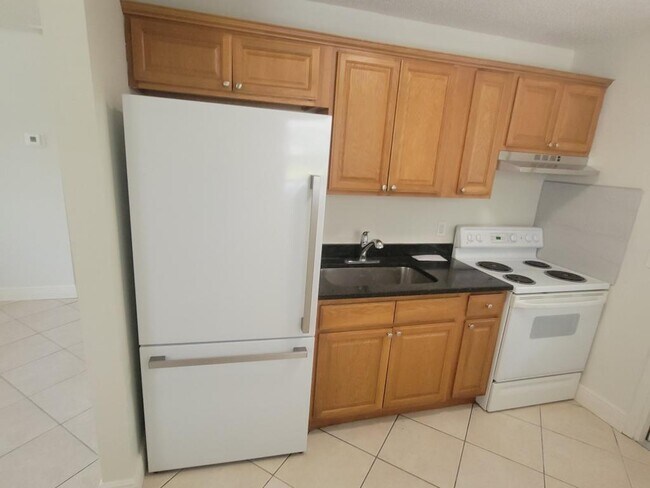 Building Photo - 5409 McLeod Dr