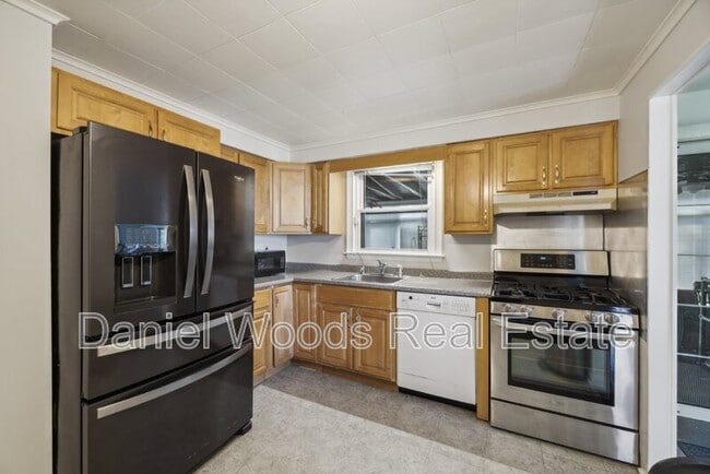 Building Photo - 49 Story Rd