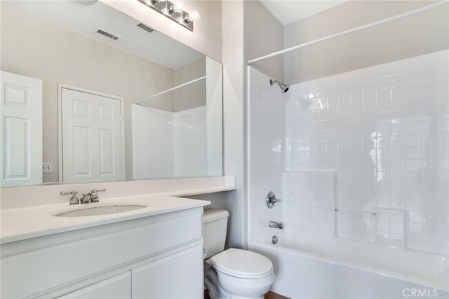 Building Photo - 4543 Riverscape Dr