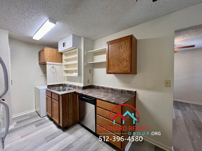 Building Photo - 1223 Hopkins St