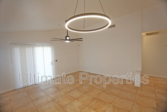 Building Photo - 15313 N 104th Way