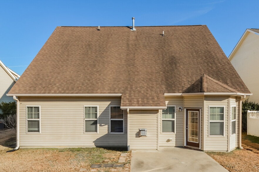 Building Photo - 805 New Charleston Dr