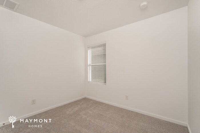 Building Photo - 554 Layne Overlook