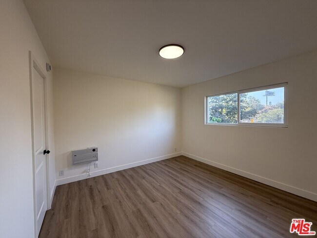 Building Photo - 3707 S Canfield Ave