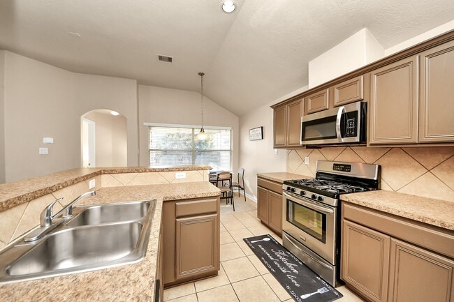 Building Photo - 13342 Southpoint Ln