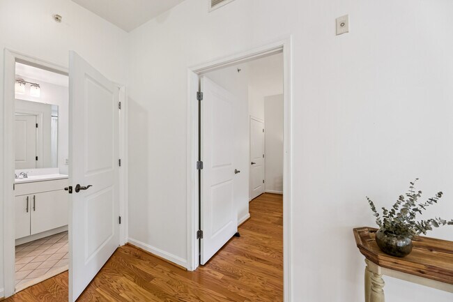 Building Photo - 1390 Kenyon St NW