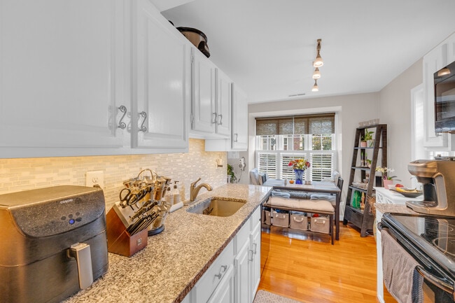 Building Photo - 4800 Bradley Blvd