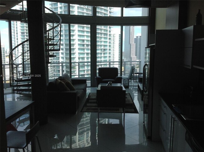 Building Photo - 690 SW 1st Ct