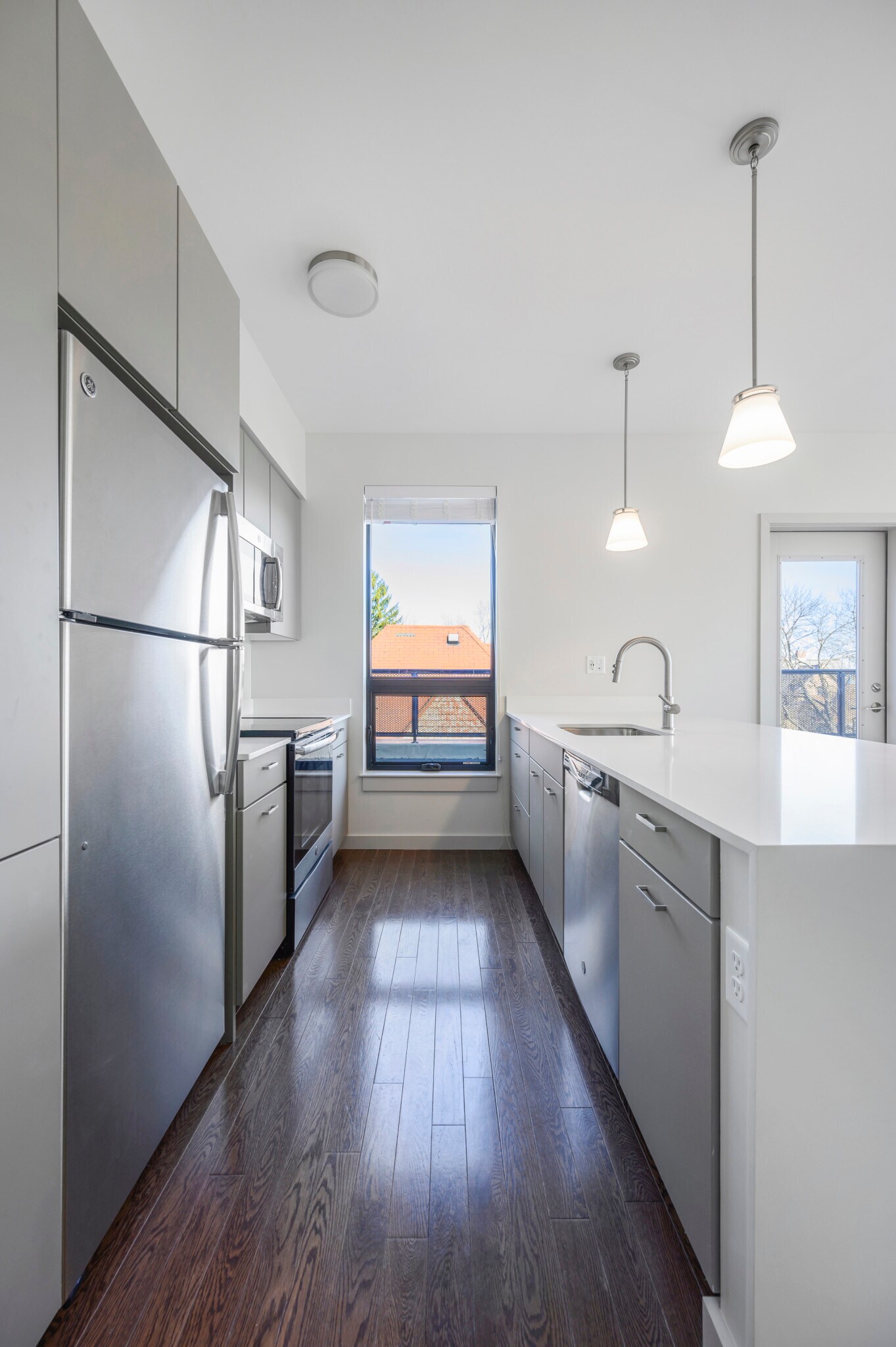 Building Photo - 455 Harvard St