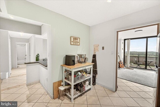 Building Photo - 5225 Pooks Hill Rd