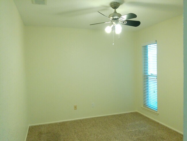 Building Photo - 6306 Kristin Dr