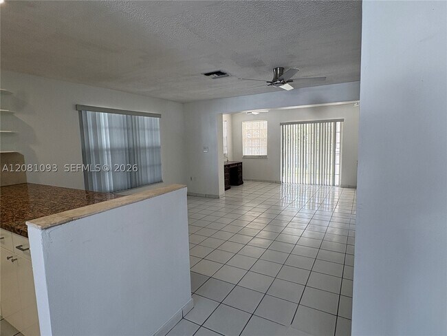 Building Photo - 7577 W 5th Ln