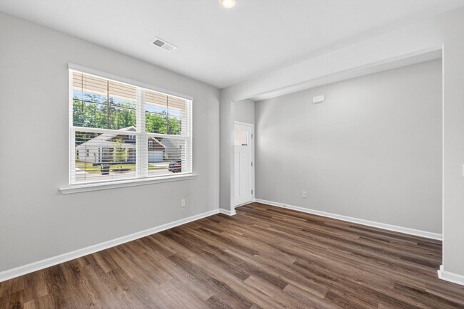 Building Photo - 185 Carolina Grv Blvd