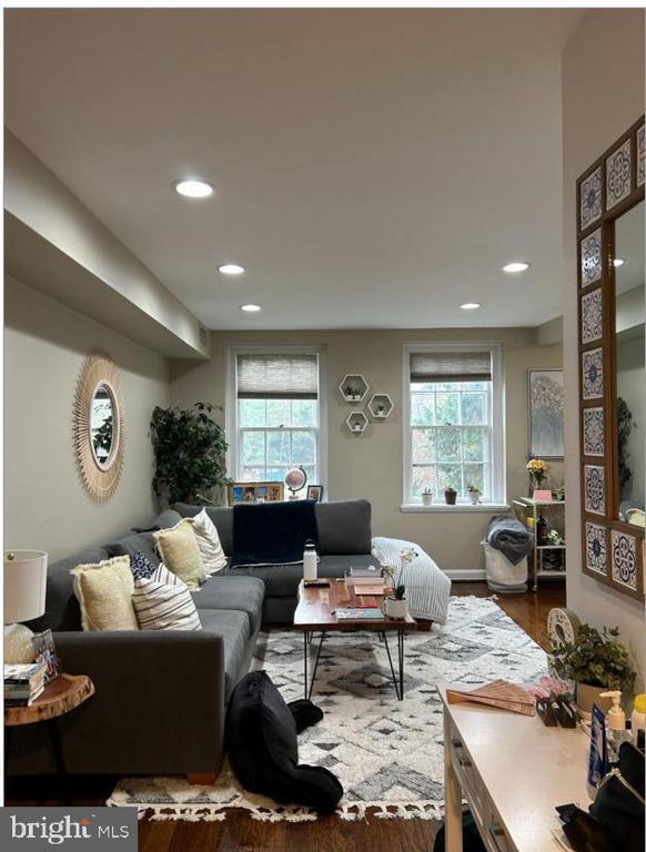 Building Photo - 3856 Porter St NW