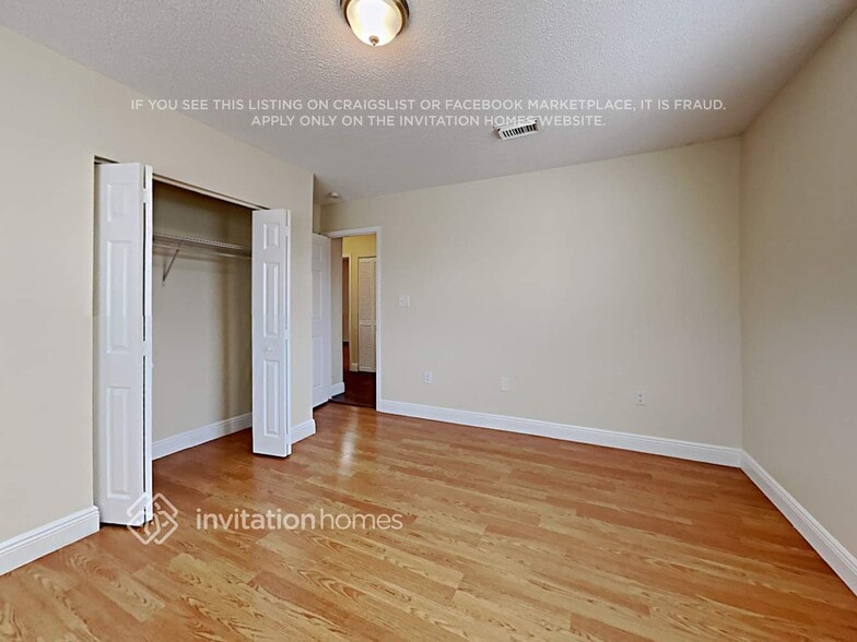 Building Photo - 9853 SW 221st St Rd