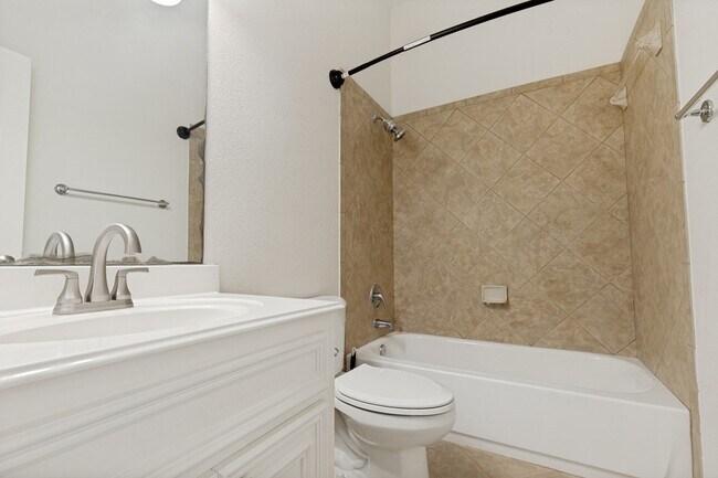 Building Photo - 9318 Rainbluff Ln