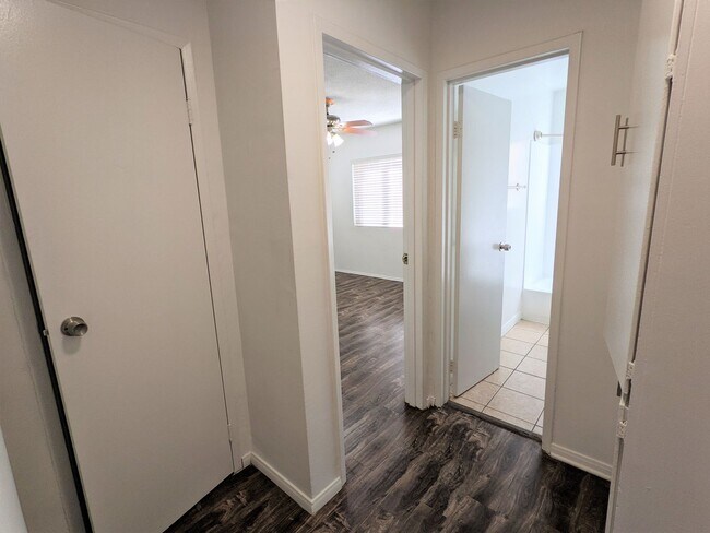 Interior Photo - 6566 Fountain Ave
