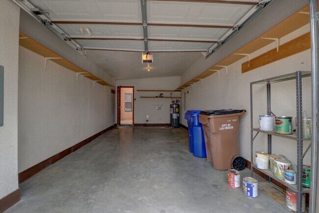 Building Photo - 3109 Las Placitas Rd
