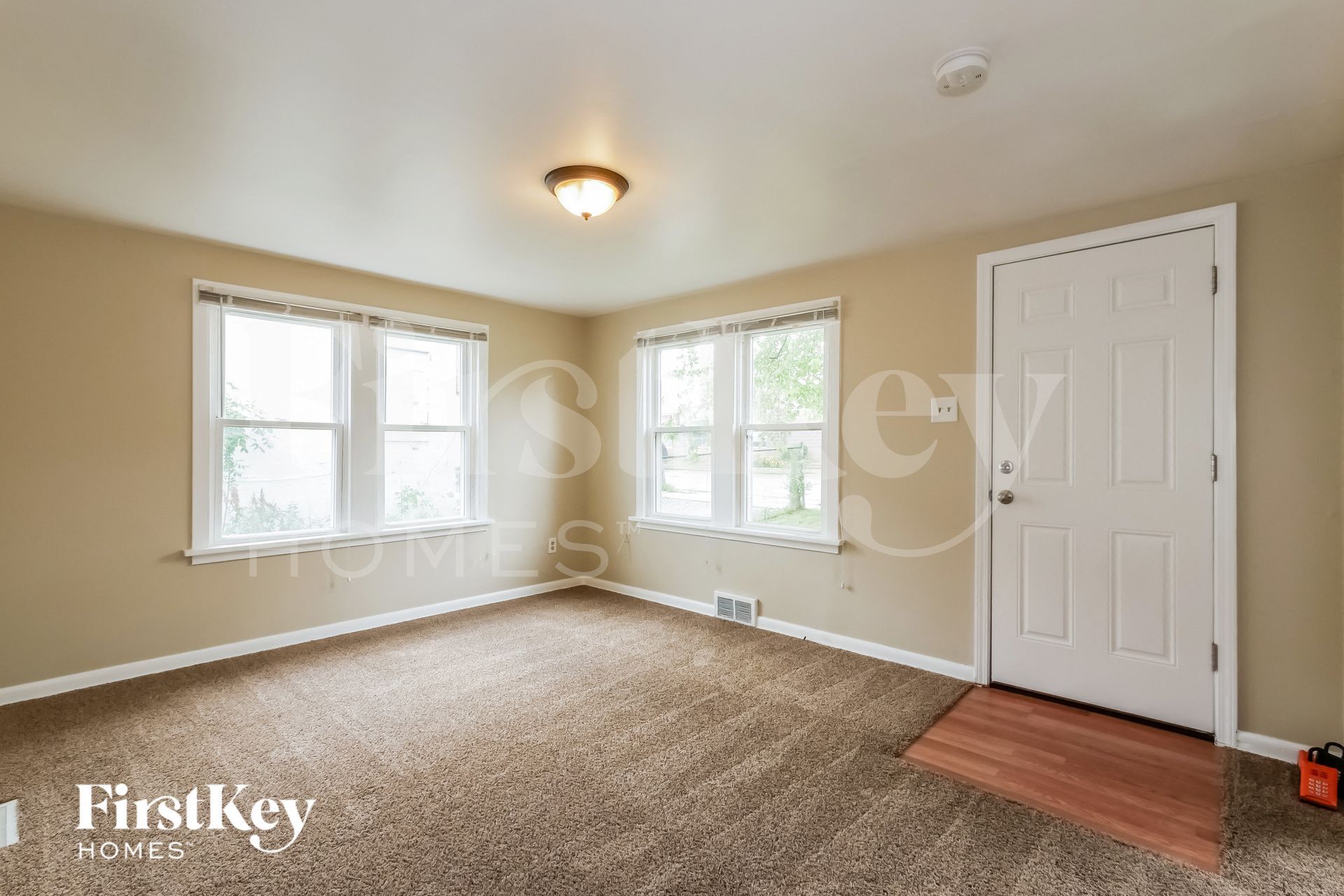 Building Photo - 519 S Elmwood Ave