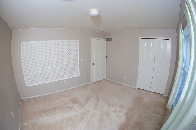 Building Photo - 38286 Brook Dr