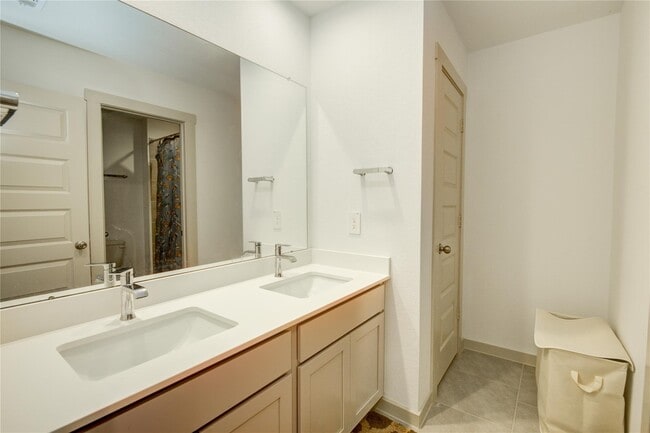 Building Photo - 3530 Ter Lndg Ct
