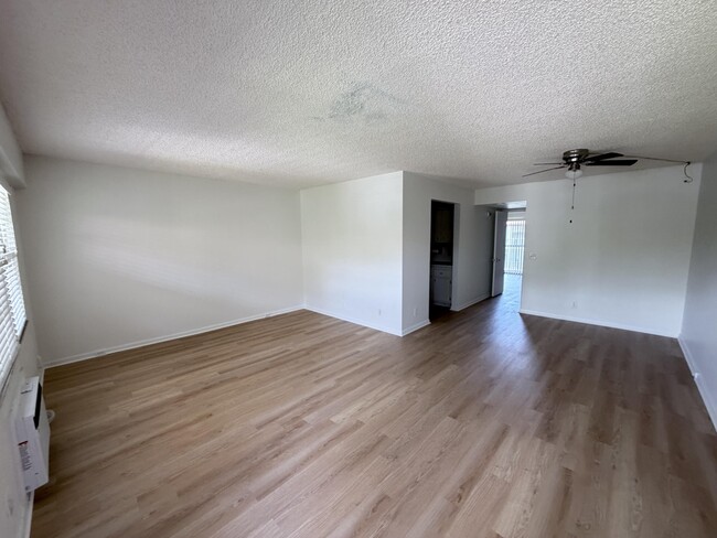 Building Photo - 100 SW 132nd Way