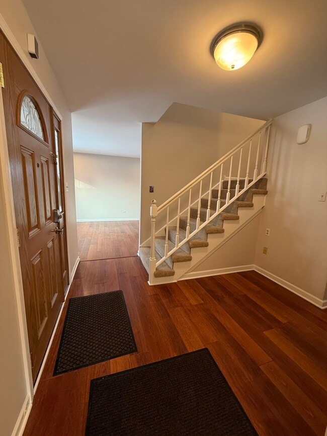 Building Photo - 284 Washo Dr