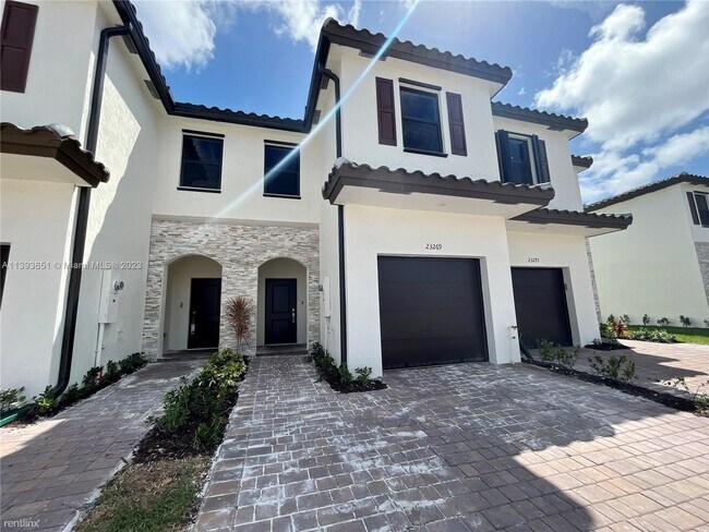 Building Photo - 3 br, 2.5 bath House - 23269 SW 111th Ave