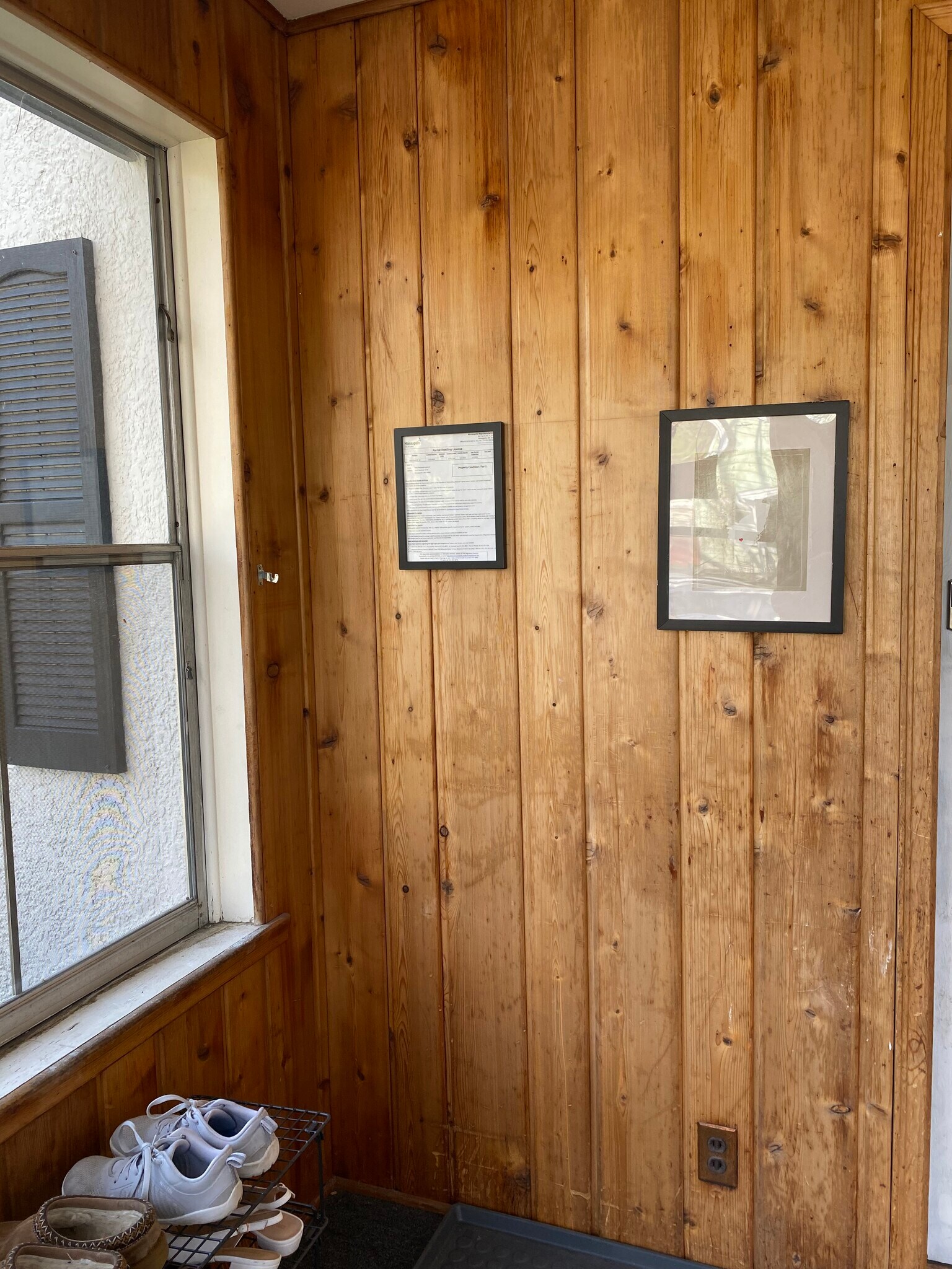 Building Photo - 3318 Tyler St NE