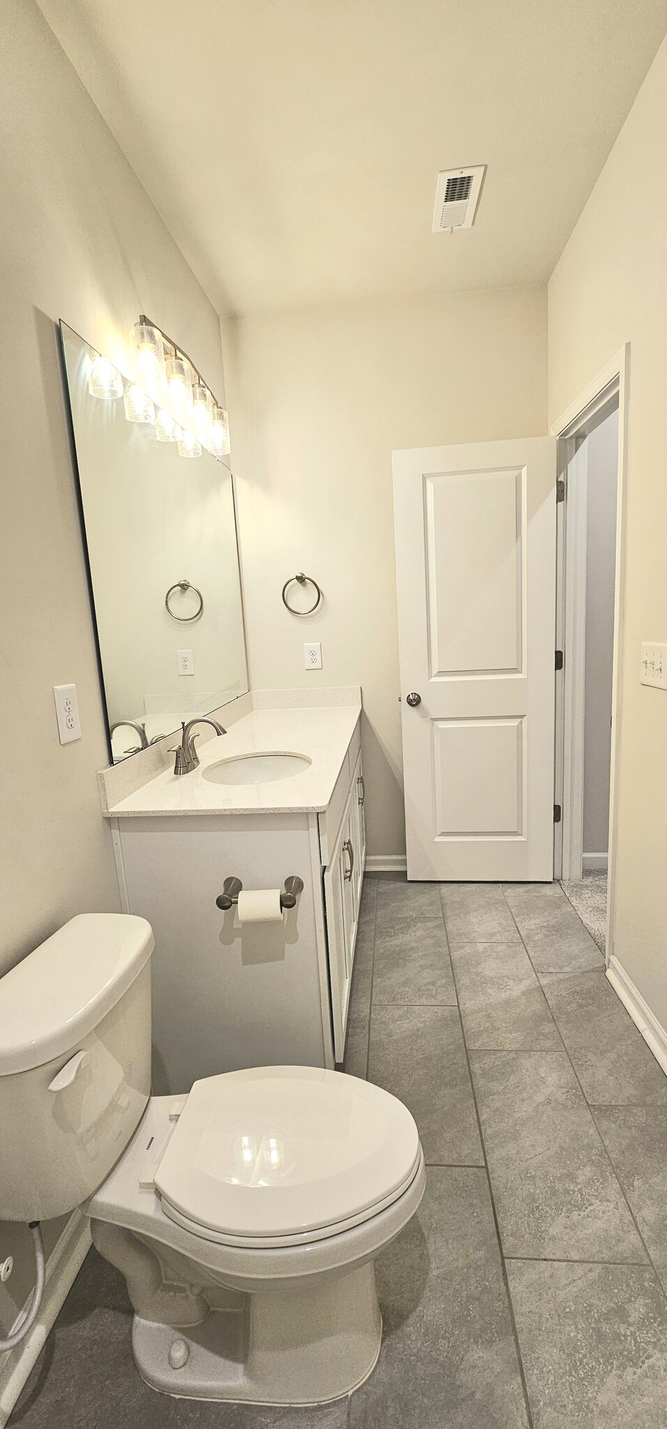 Building Photo - 904 Kinsey Aly