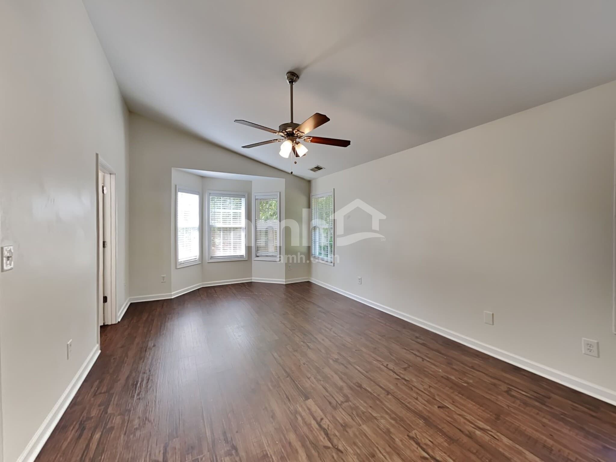 Building Photo - 3805 Hawk Tail Drive