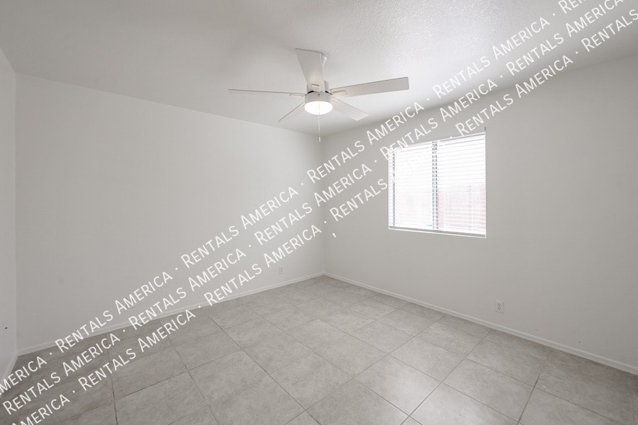 Building Photo - 6524 N 90th Dr