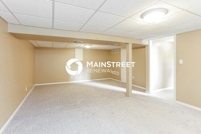 Building Photo - 3 Bedroom Pet-Friendly Home in Belton, MO with Main Street Renewal