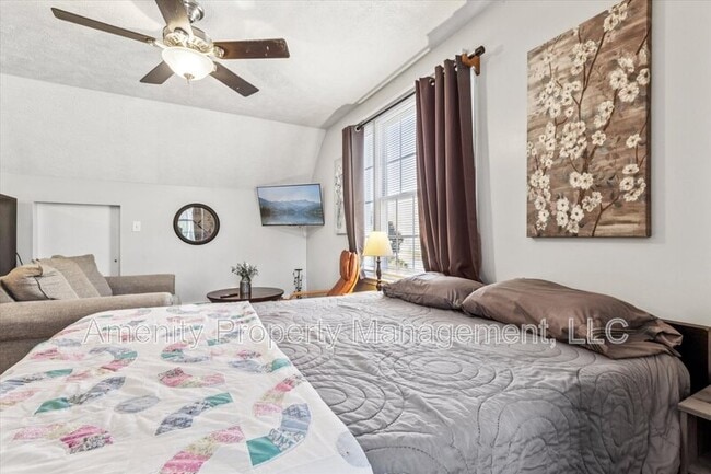 Building Photo - 100 Raymond Dr