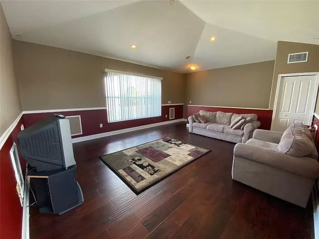 Building Photo - 16235 Ivy Lake Dr