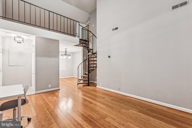 Building Photo - 4640 36th St S