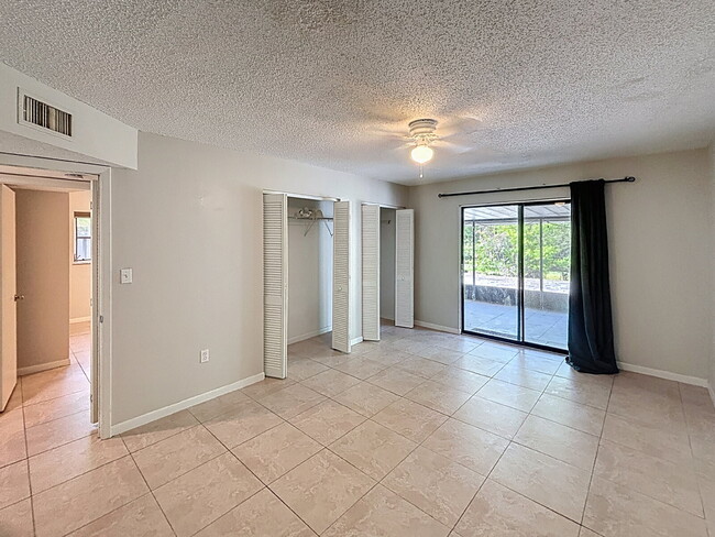 Building Photo - 10597 101st Ave