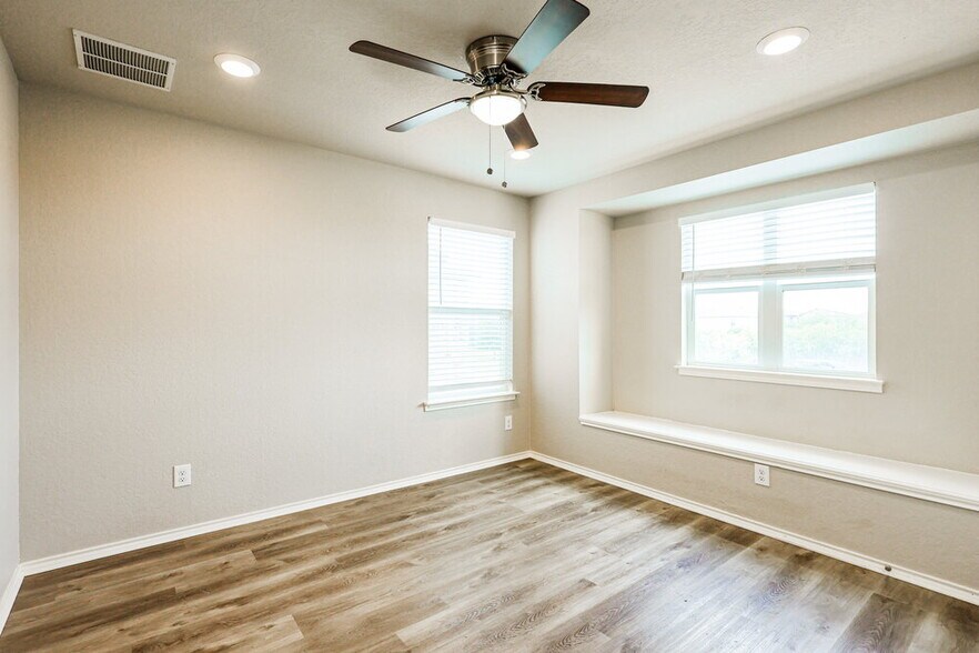 Building Photo - 6315 Gerber Mdw